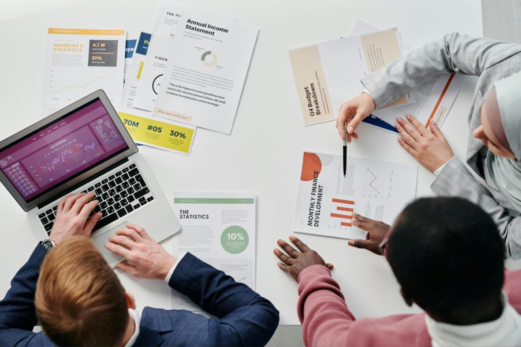 Financial advisors | IE International Group